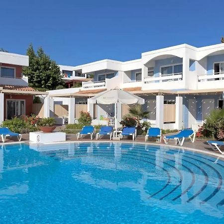 Elissa Adults-Only Lifestyle Beach Resort Kallithea  Bagian luar foto A swimming pool at a hotel