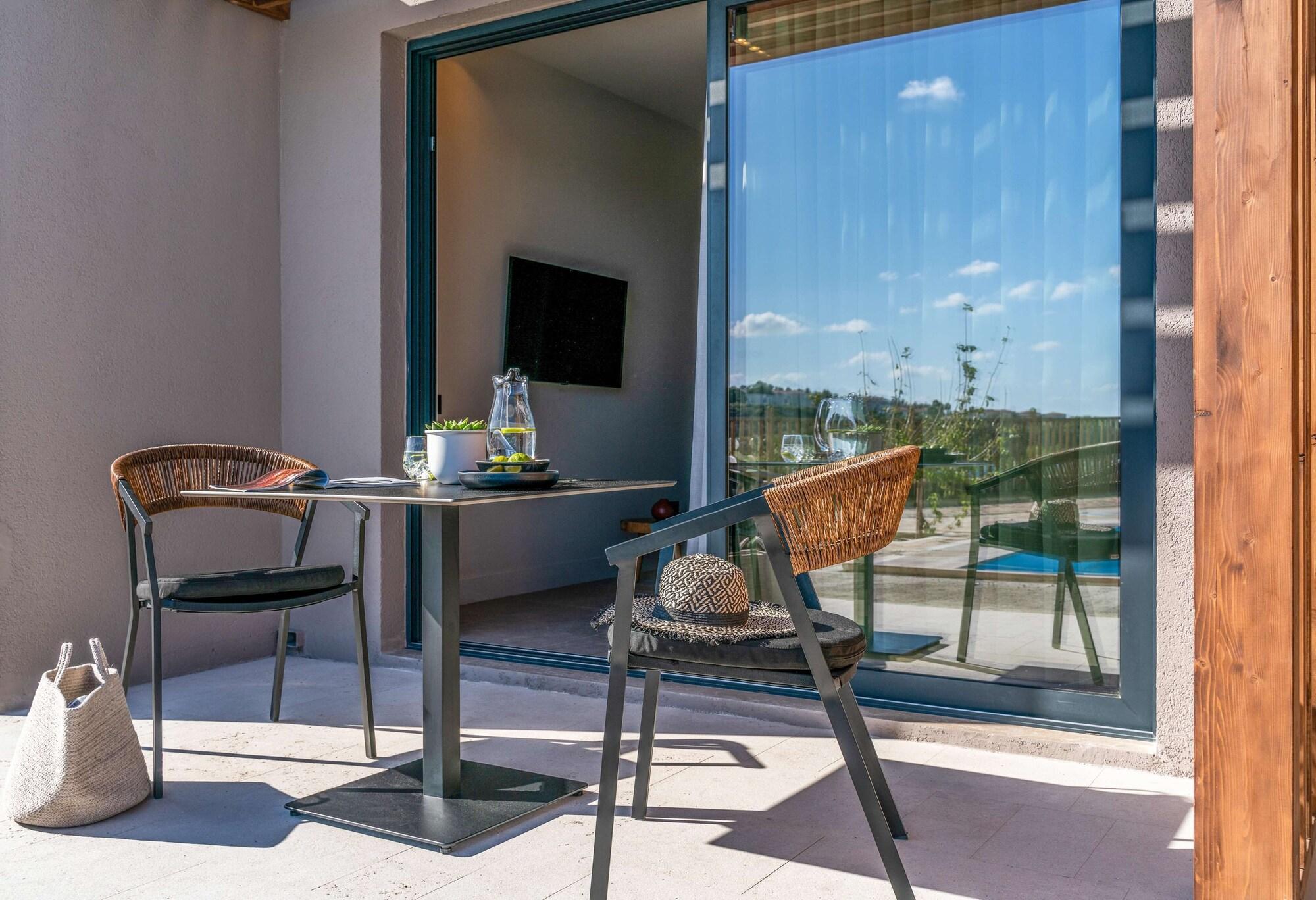 Elissa Adults-Only Lifestyle Beach Resort Kallithea  Bagian luar foto A balcony at a hotel